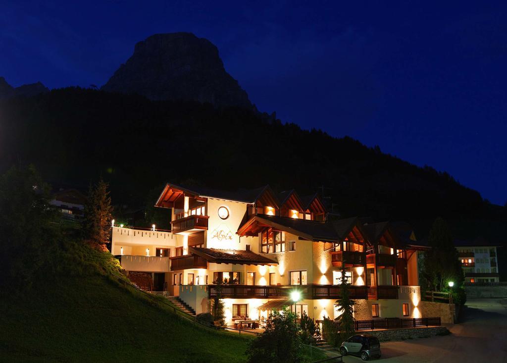 Alpin Apartments Colfosco Exteriör bild