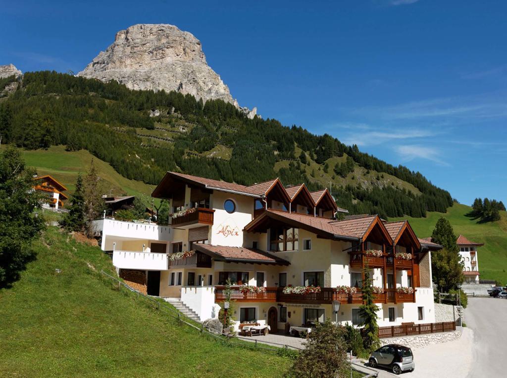 Alpin Apartments Colfosco Exteriör bild
